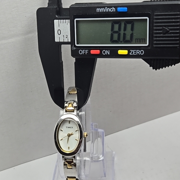 Womens Timex N5 Two-Tone Watch Mother Of Pearl Dial New Battery - Picture 5 of 11